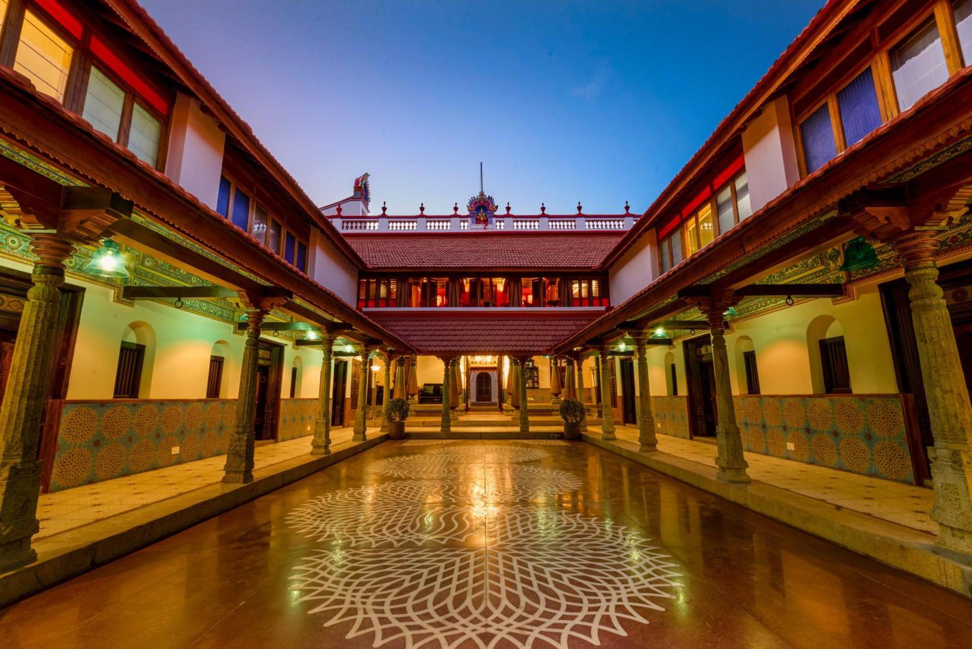 The Lotus Palace Chettinad Karaikkudi Bagian luar foto
